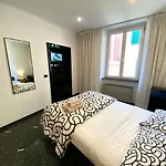 Martel - Centro Brignole 招待所 3*