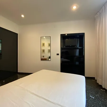 ゲストハウス Martel - Centro Brignole